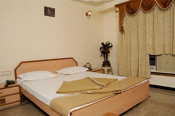 Hotel Sher Town, Ahmedabad 1